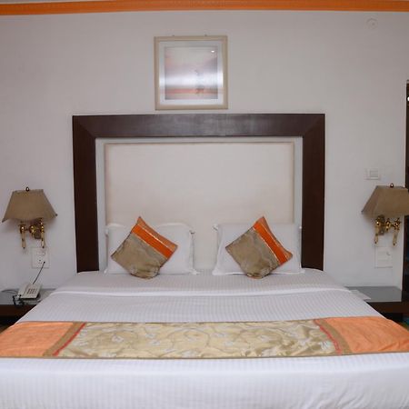 Hotel Rahul Deluxe Nagpur Exterior photo