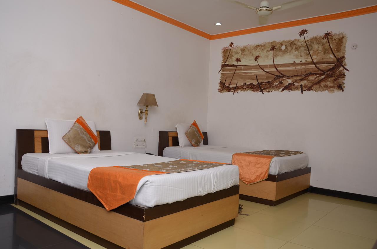 Hotel Rahul Deluxe Nagpur Exterior photo