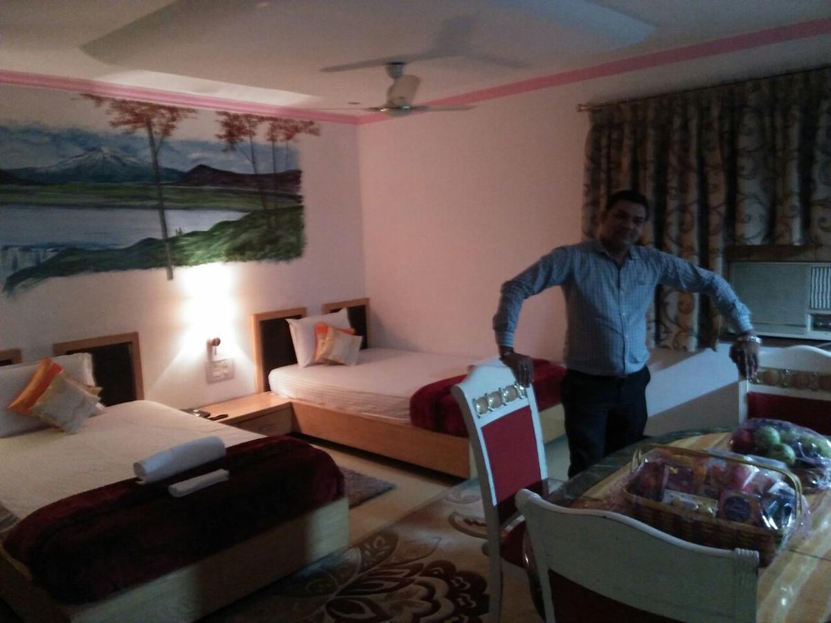 Hotel Rahul Deluxe Nagpur Exterior photo
